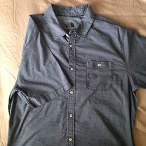 The north face short sleeve button down